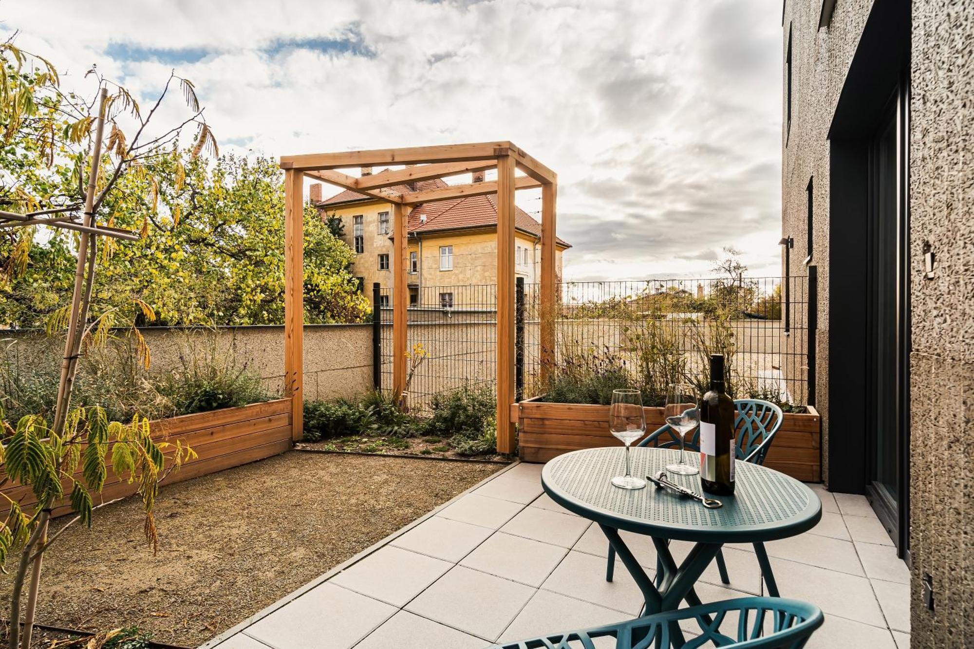 Apartman Mikulov Garden Eksteriør billede